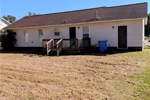 1013 Whisker Lake Dr, Fayetteville, NC 28312 - Photo 17