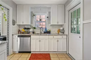 1012 W Rowan St, Fayetteville, NC 28305 - Photo 15