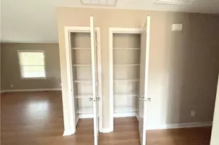 229 Lansdowne Rd, Fayetteville, NC 28314 - Photo 9