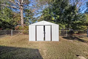 211 Chesters Rd, Roseboro, NC 28382 - Photo 21