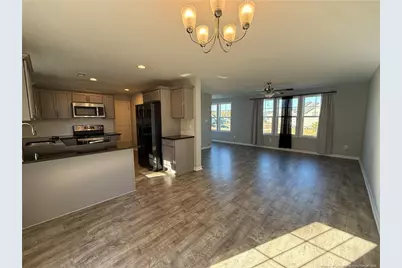 1045 Bombay Drive, Fayetteville, NC 28312 - Photo 5