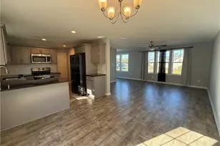 1045 Bombay Dr, Fayetteville, NC 28312 - Photo 5