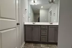 1045 Bombay Dr, Fayetteville, NC 28312 - Photo 15