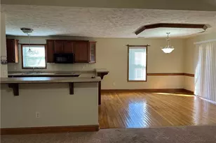 1935 Sunshine Ct, Hope Mills, NC 28348 - Photo 3