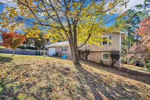 4935 Pinewood Dr, Hope Mills, NC 28348 - Photo 3