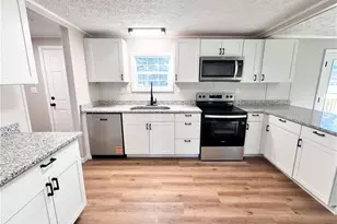 106 Peppertree Ln, Raeford, NC 28376 - Photo 5