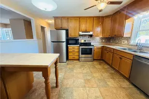 611 Reggie Ct, Spring Lake, NC 28390 - Photo 9