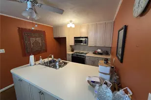 600 W 19th St, Lumberton, NC 28358 - Photo 7