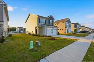 272 Bruce Dr, Dunn, NC 28334 - Photo 3