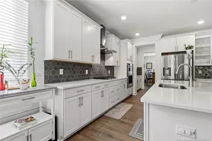 221 Umstead St, Sanford, NC 27330 - Photo 13