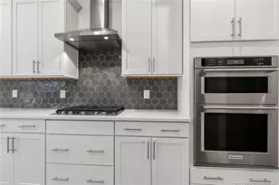 221 Umstead St, Sanford, NC 27330 - Photo 15