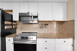 316 W Elwood Ave, Raeford, NC 28376 - Photo 19