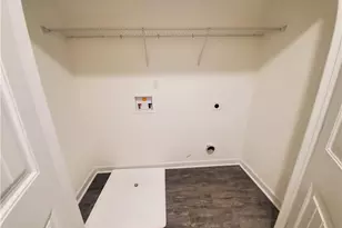 1717 Cherrypoint Dr, Fayetteville, NC 28306 - Photo 27