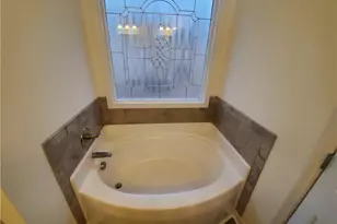 1717 Cherrypoint Dr, Fayetteville, NC 28306 - Photo 17