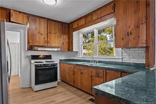 111 Charles St, Lumberton, NC 28358 - Photo 11