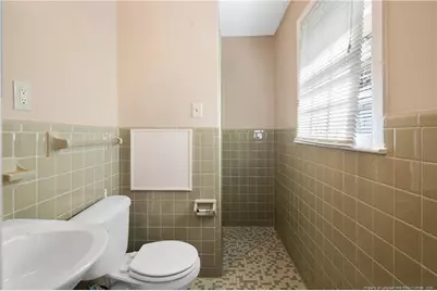 1001 Arberdale Drive, Fayetteville, NC 28304 - Photo 25