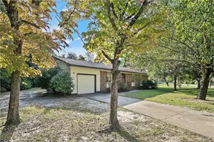 1001 Arberdale Dr, Fayetteville, NC 28304 - Photo 3