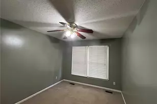 2410 Fairfax Pl, Fayetteville, NC 28303 - Photo 13