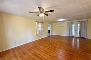 741 Newport Rd, Fayetteville, NC 28314 - Photo 5