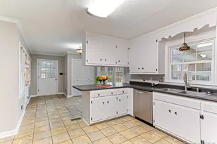 406 Murray Hill Rd, Fayetteville, NC 28303 - Photo 21