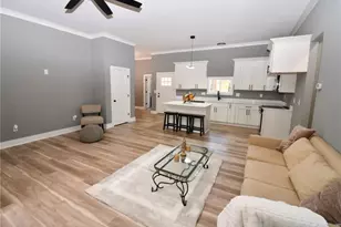 725 Piccadilly Courts, Sanford, NC 27332 - Photo 3