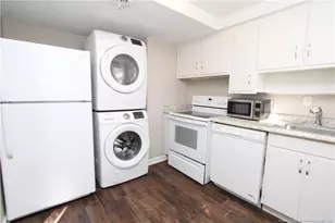 1064 Nichols Dr, Raleigh, NC 27605 - Photo 11