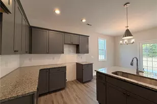 360 Sacksonia St, Raeford, NC 28376 - Photo 11