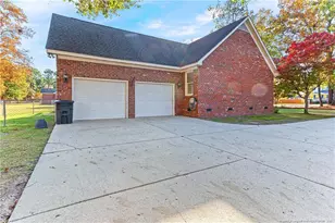 5428 Kentucky Ln, Hope Mills, NC 28348 - Photo 37