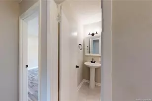 711 Bronco Ln, Fayetteville, NC 28303 - Photo 7