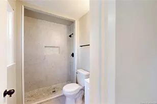 711 Bronco Ln, Fayetteville, NC 28303 - Photo 11