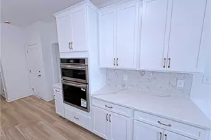 2513 Spring Valley Rd, Fayetteville, NC 28303 - Photo 7