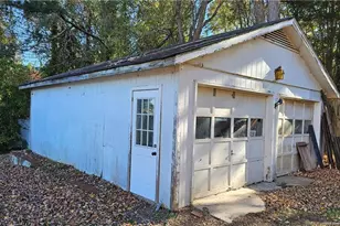 1801 Carthage St, Sanford, NC 27330 - Photo 31