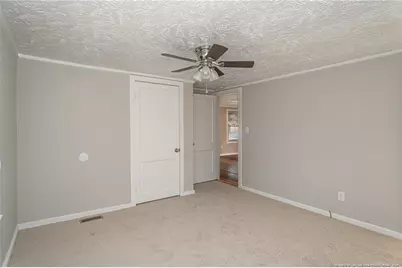407 S Little Avenue, Dunn, NC 28334 - Photo 17