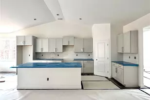 111 Driftwood Ct, Sanford, NC 27330 - Photo 9