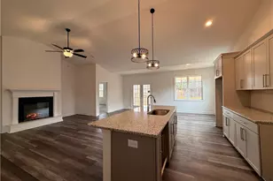 111 Driftwood Ct, Sanford, NC 27330 - Photo 17