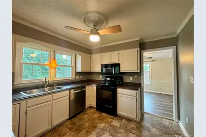 6105 Lakeway Drive, Fayetteville, NC 28306 - Photo 13