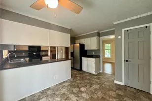 6105 Lakeway Dr, Fayetteville, NC 28306 - Photo 15