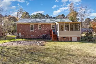 309 S Currie Dr, Sanford, NC 27330 - Photo 15