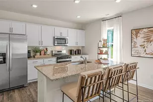 106 Discovery Wy, Spring Lake, NC 28390 - Photo 7