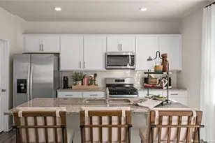 106 Discovery Wy, Spring Lake, NC 28390 - Photo 9