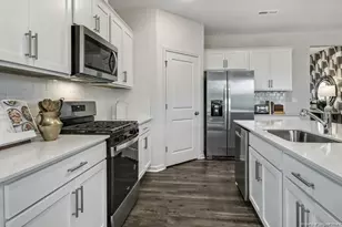 124 Discovery Wy, Spring Lake, NC 28390 - Photo 7