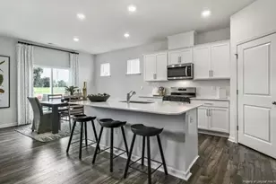 124 Discovery Wy, Spring Lake, NC 28390 - Photo 5