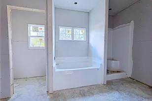 418 Bryan St, Fayetteville, NC 28305 - Photo 11