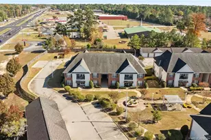 1922 Harcourt Cir, Fayetteville, NC 28304 - Photo 39