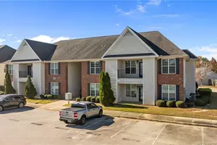 1922 Harcourt Cir, Fayetteville, NC 28304 - Photo 1