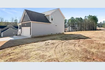 102 Uwharrie Way, Sanford, NC 27330 - Photo 5