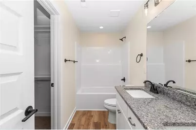 229 E Washington Street, Coats, NC 27521 - Photo 19