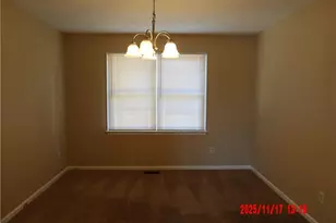 537 Deerpath Dr, Fayetteville, NC 28311 - Photo 15