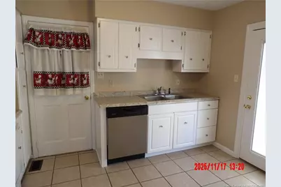 537 Deerpath Drive, Fayetteville, NC 28311 - Photo 17