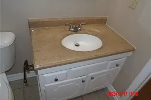 537 Deerpath Dr, Fayetteville, NC 28311 - Photo 9